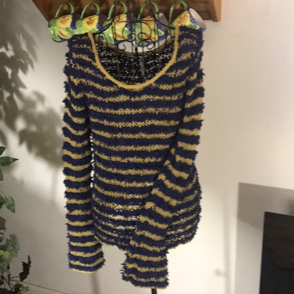 FREE PEOPLE STRIPED SWEATER BELL SLEEVES - Picture 2 of 3